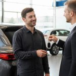 Achat revente auto-entrepreneur : fiscalité, démarches et conseils pour payer moins d’impôts